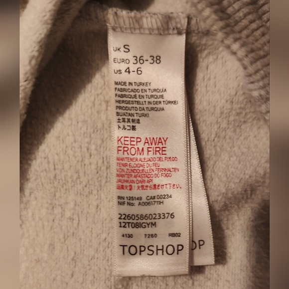 Colourful Lizard Sweater - Picture 4 of 5